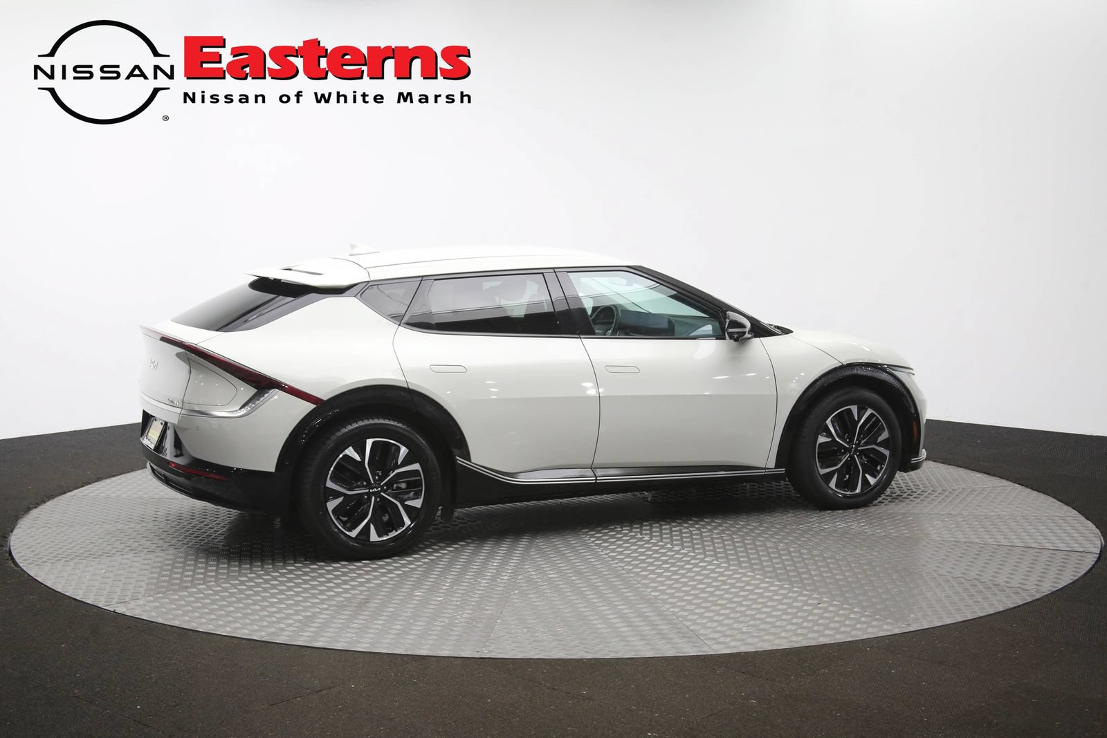 Used 2022 Kia EV6 Wind w/ Wind Technology Package AWD/4WD image 40