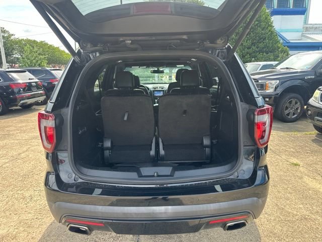 Used 2017 Ford Explorer Sport w/ Equipment Group 401A AWD/4WD image 18