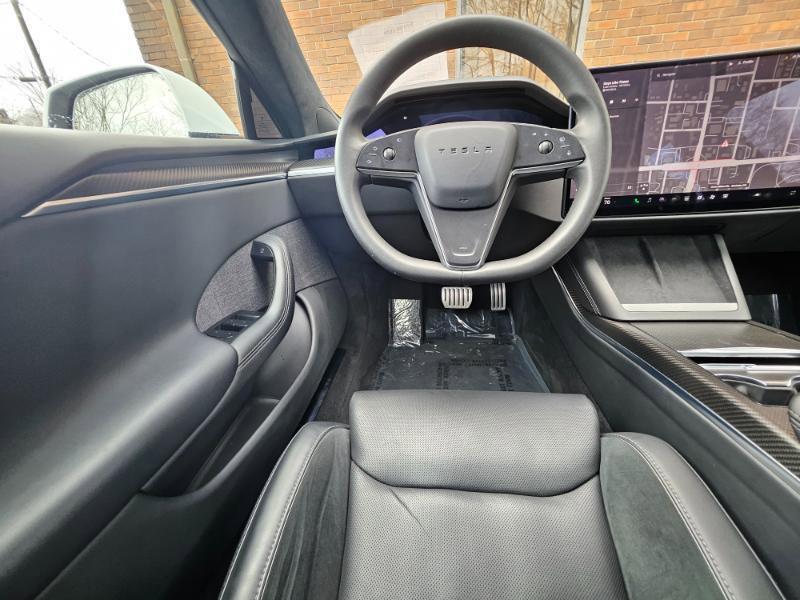 Used 2024 Tesla Model S Plaid AWD/4WD image 5