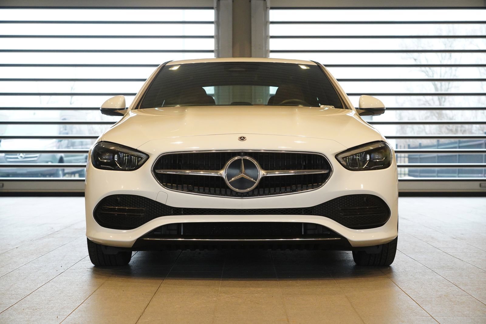 Used 2025 Mercedes-Benz C 300 4MATIC Sedan image 3