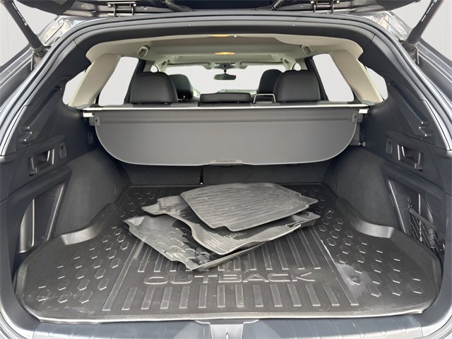 Used 2020 Subaru Outback Onyx Edition XT image 11