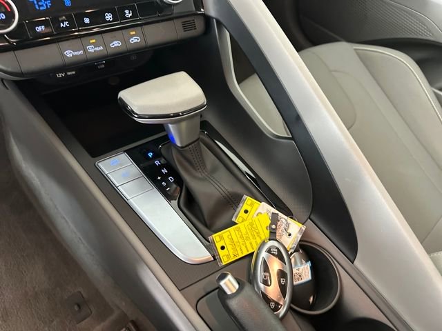 Certified 2024 Hyundai Elantra SEL image 20