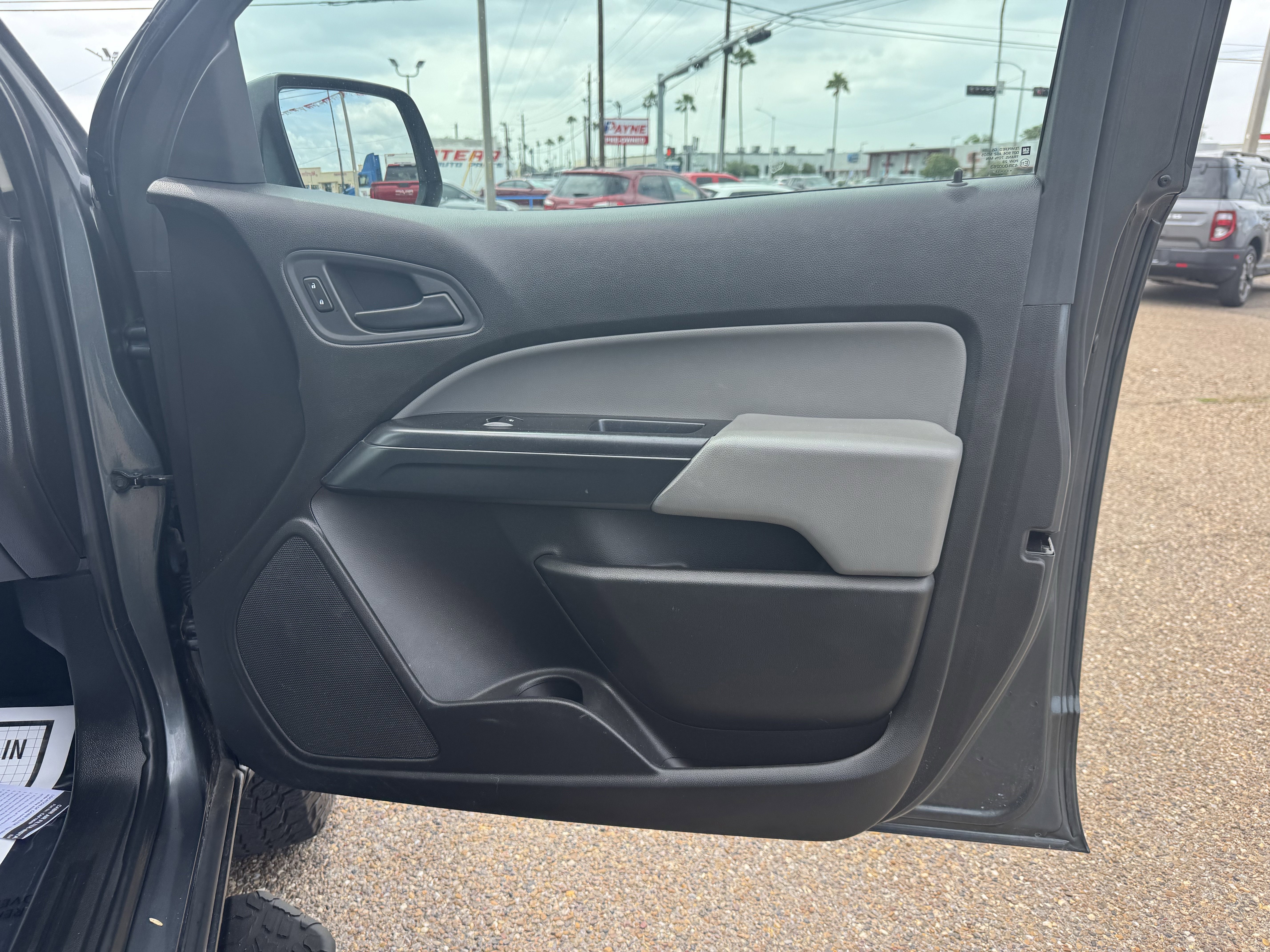 Used 2017 Chevrolet Colorado W/T w/ WT Convenience Package RWD image 33