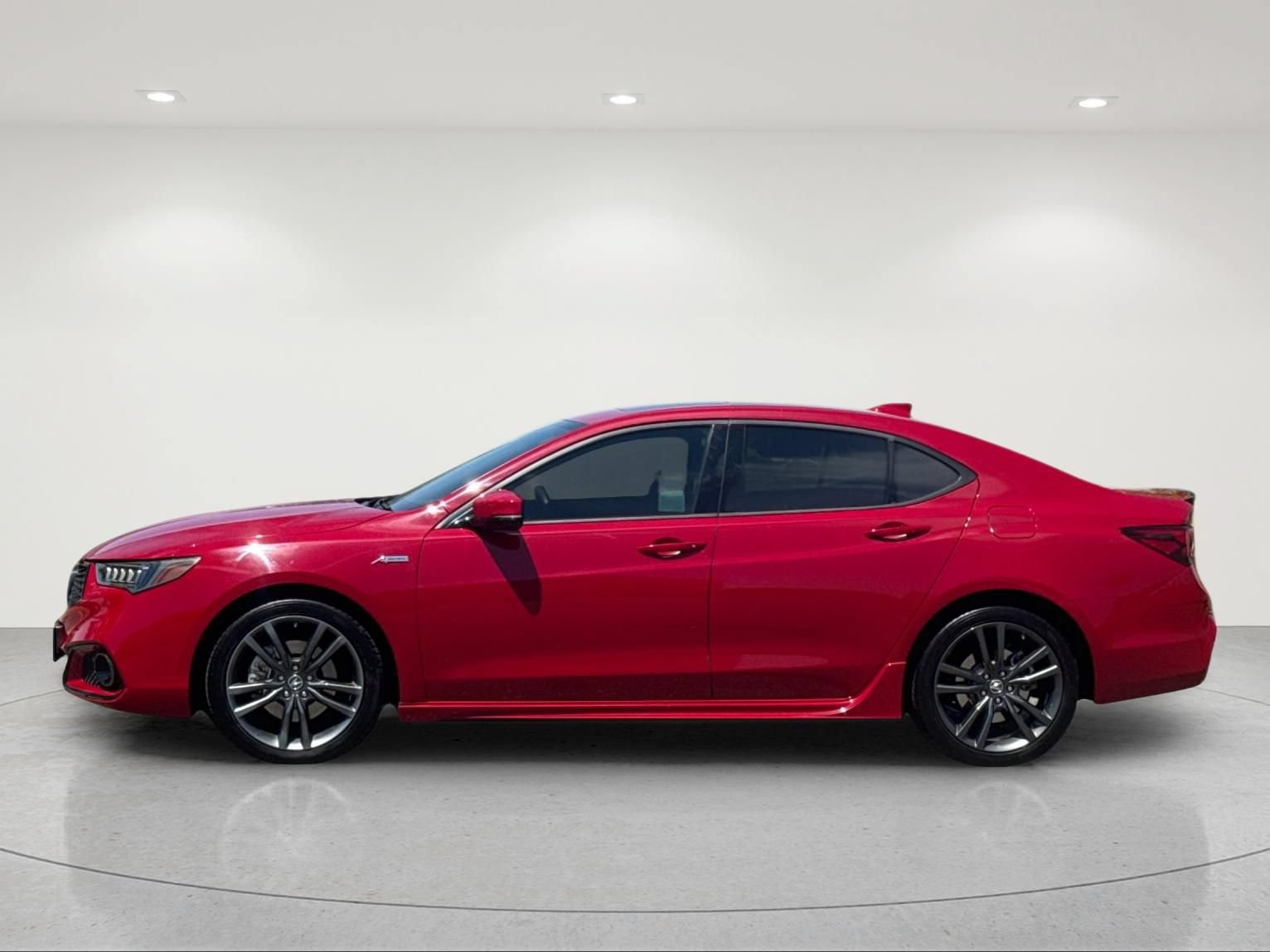 Used 2018 Acura TLX w/ Technology & A-SPEC Package FWD image 3
