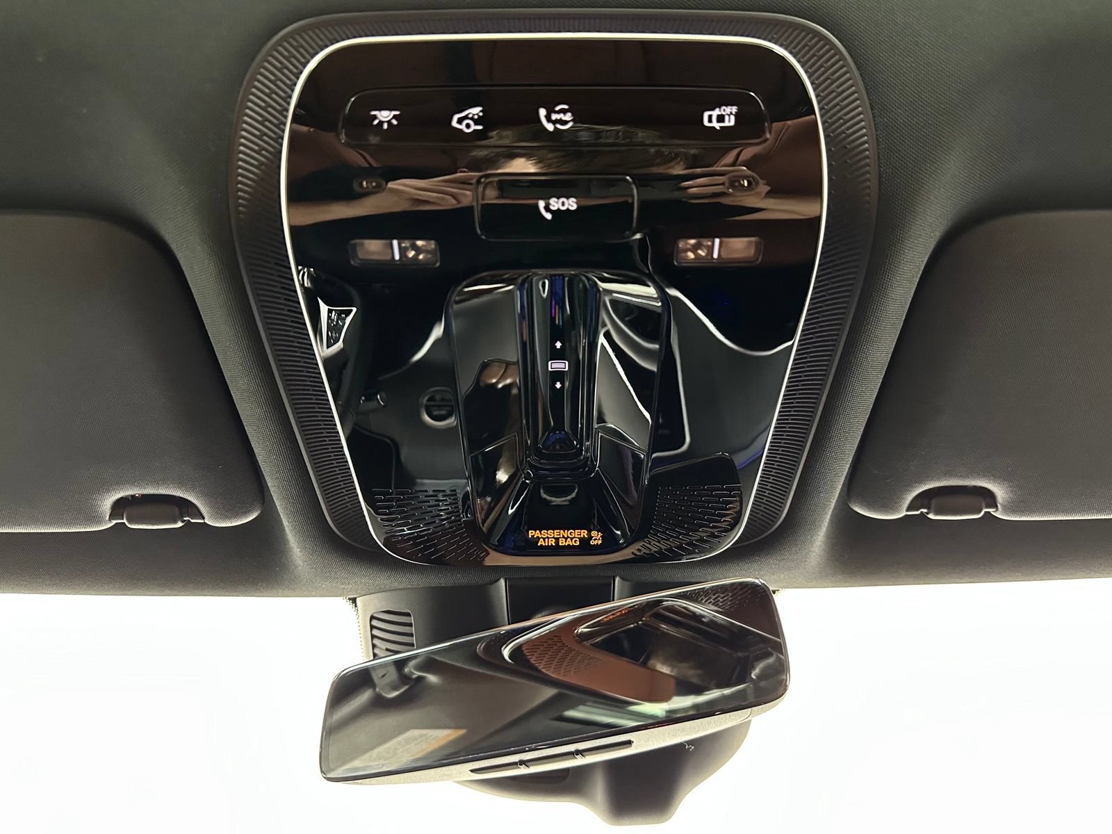 Used 2025 Mercedes-Benz C 300 Sedan image 39
