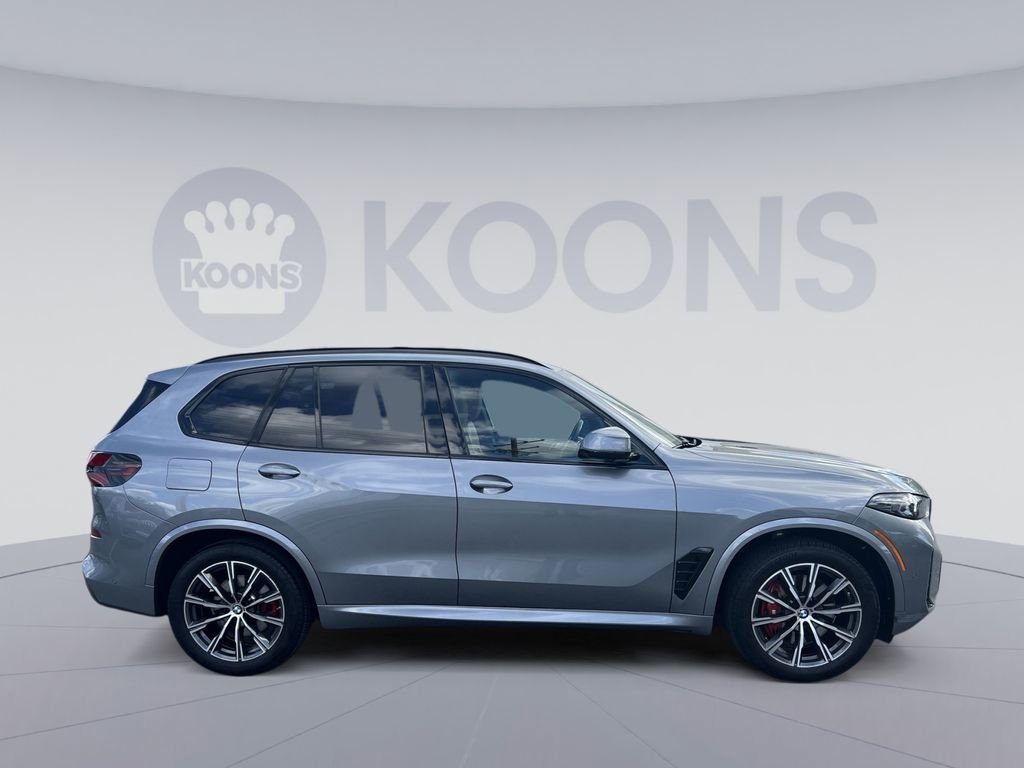 Used 2025 BMW X5 xDrive40i w/ M Sport Package AWD/4WD image 17