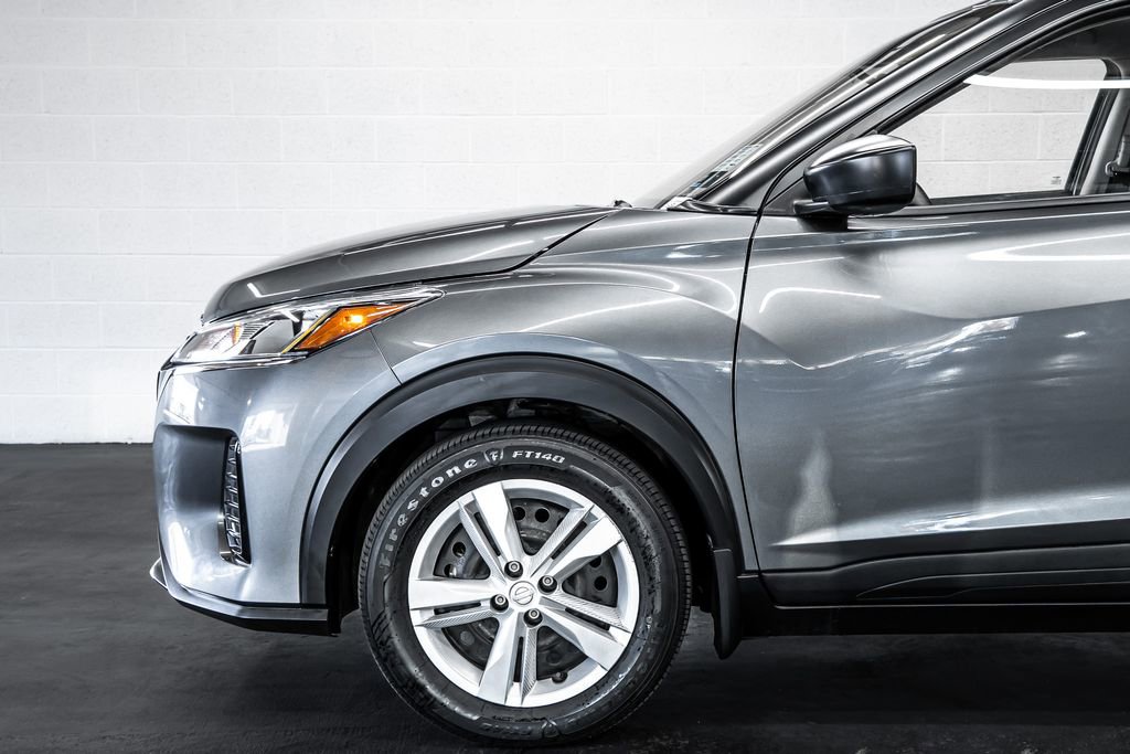 Used 2024 Nissan Kicks S image 12