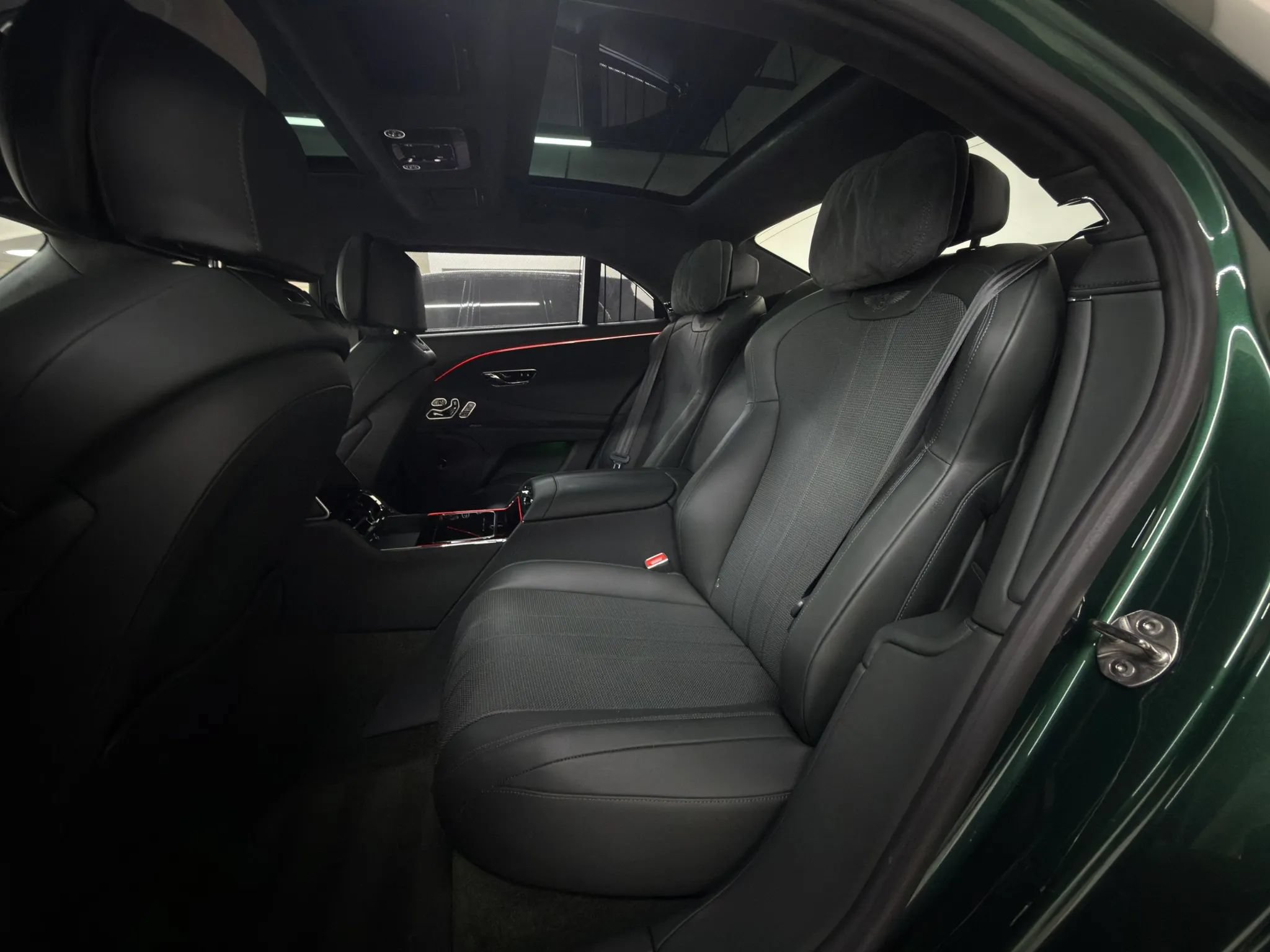 Used 2022 Bentley Flying Spur V8 AWD/4WD image 46