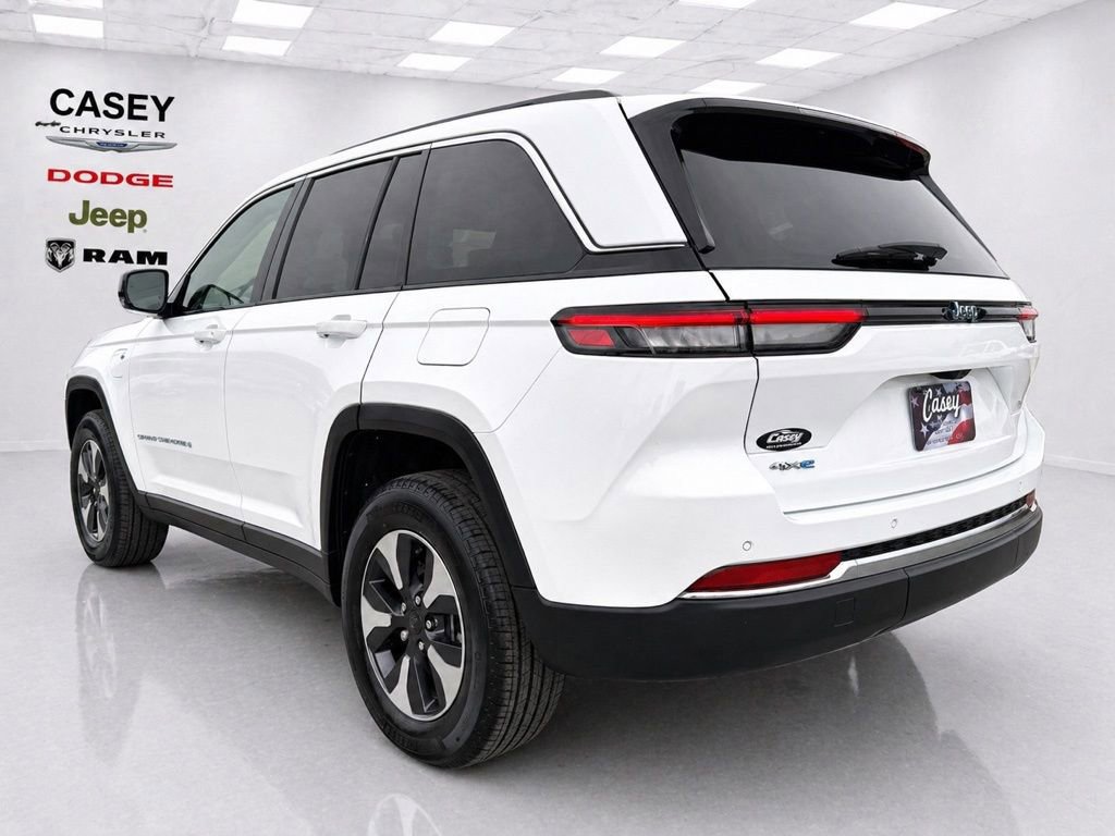 Used 2023 Jeep Grand Cherokee 4WD 4xe image 9