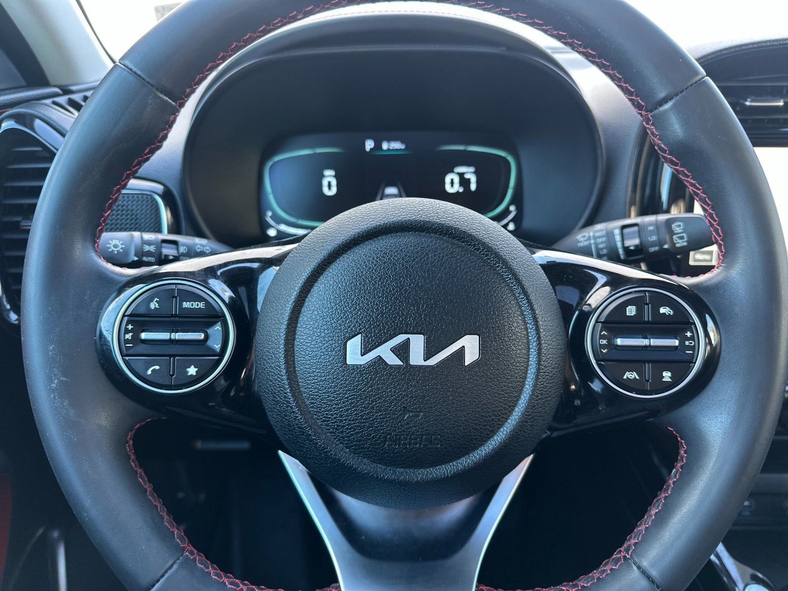 Used 2023 Kia Soul GT-Line w/ GT-Line Technology Package FWD image 26