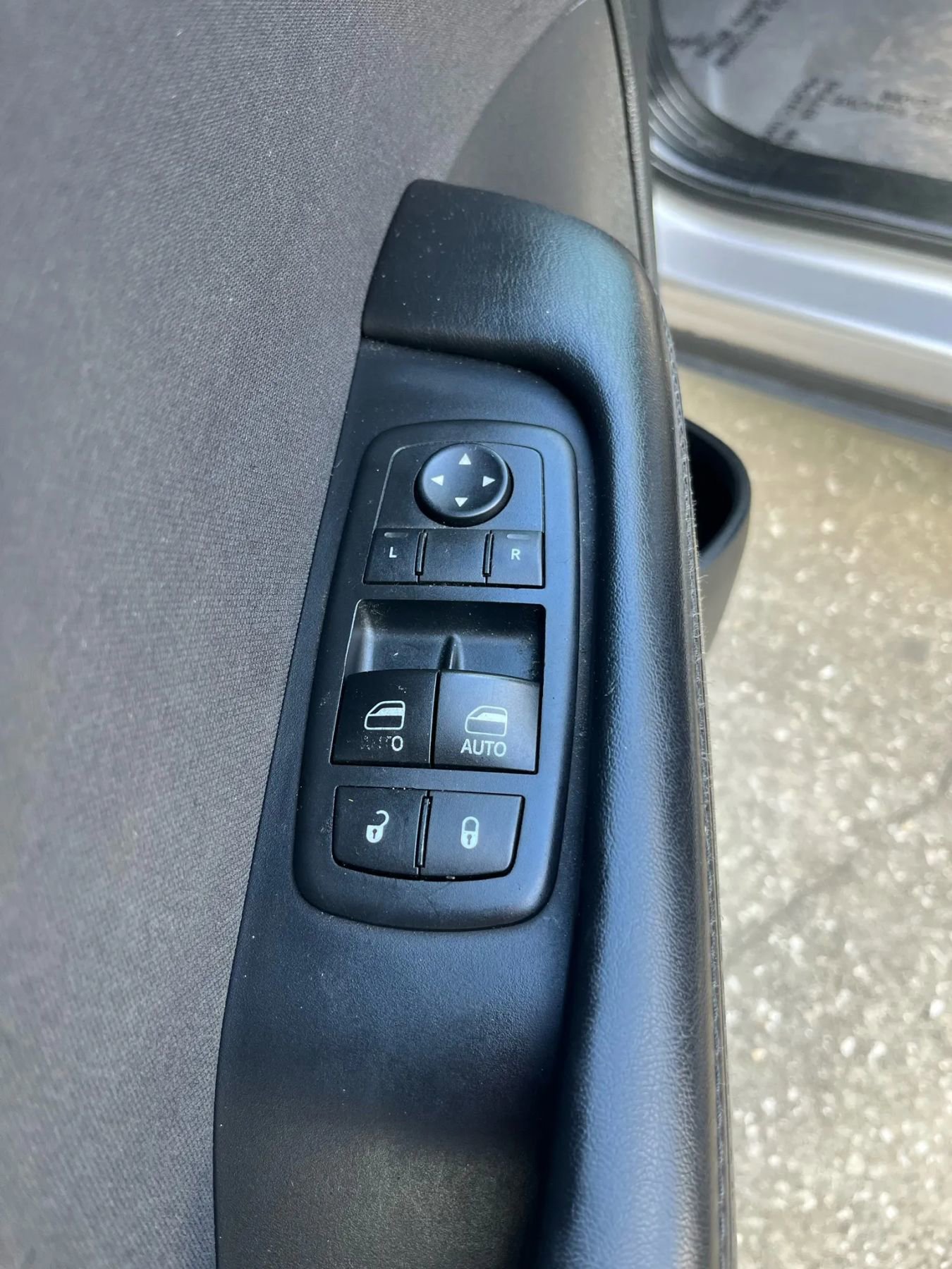 Used 2017 Dodge Challenger SXT RWD image 13