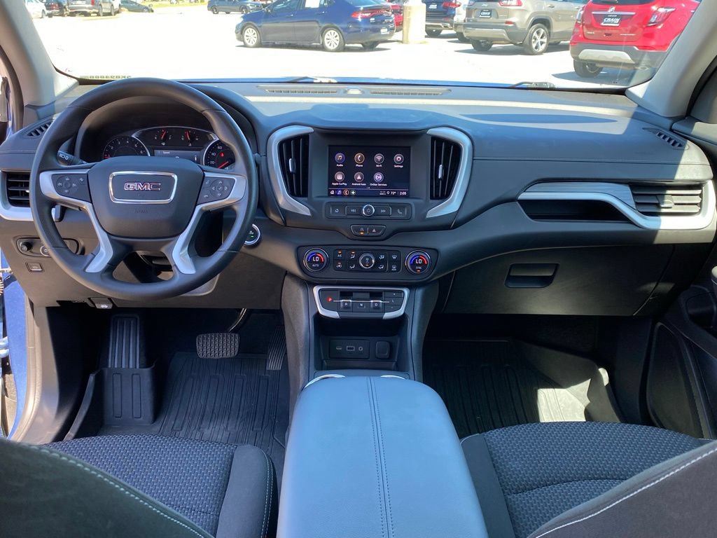 Used 2024 GMC Terrain SLE w/ Driver Convenience Package AWD/4WD image 28