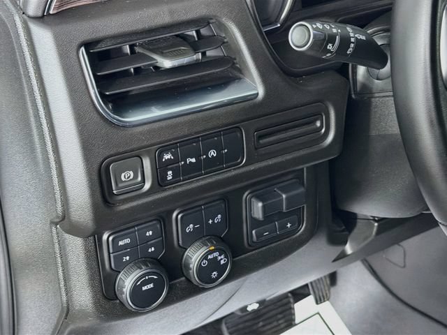 Used 2023 Chevrolet Suburban LS w/ Driver Alert Package AWD/4WD image 10
