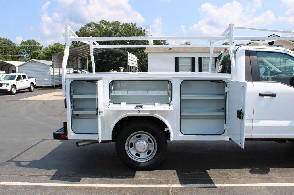 Used 2025 Ford F350 XL w/ XL Driver Assist Package RWD image 11