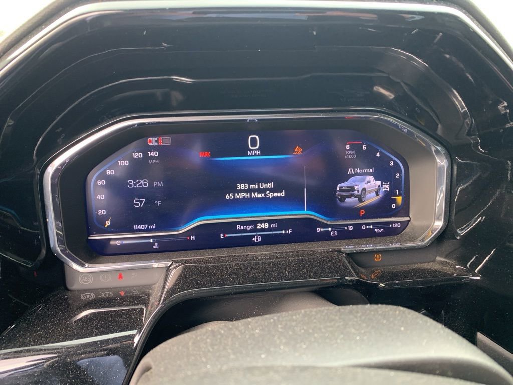 Used 2025 Chevrolet Silverado 1500 LT Trail Boss w/ Convenience Package II image 10