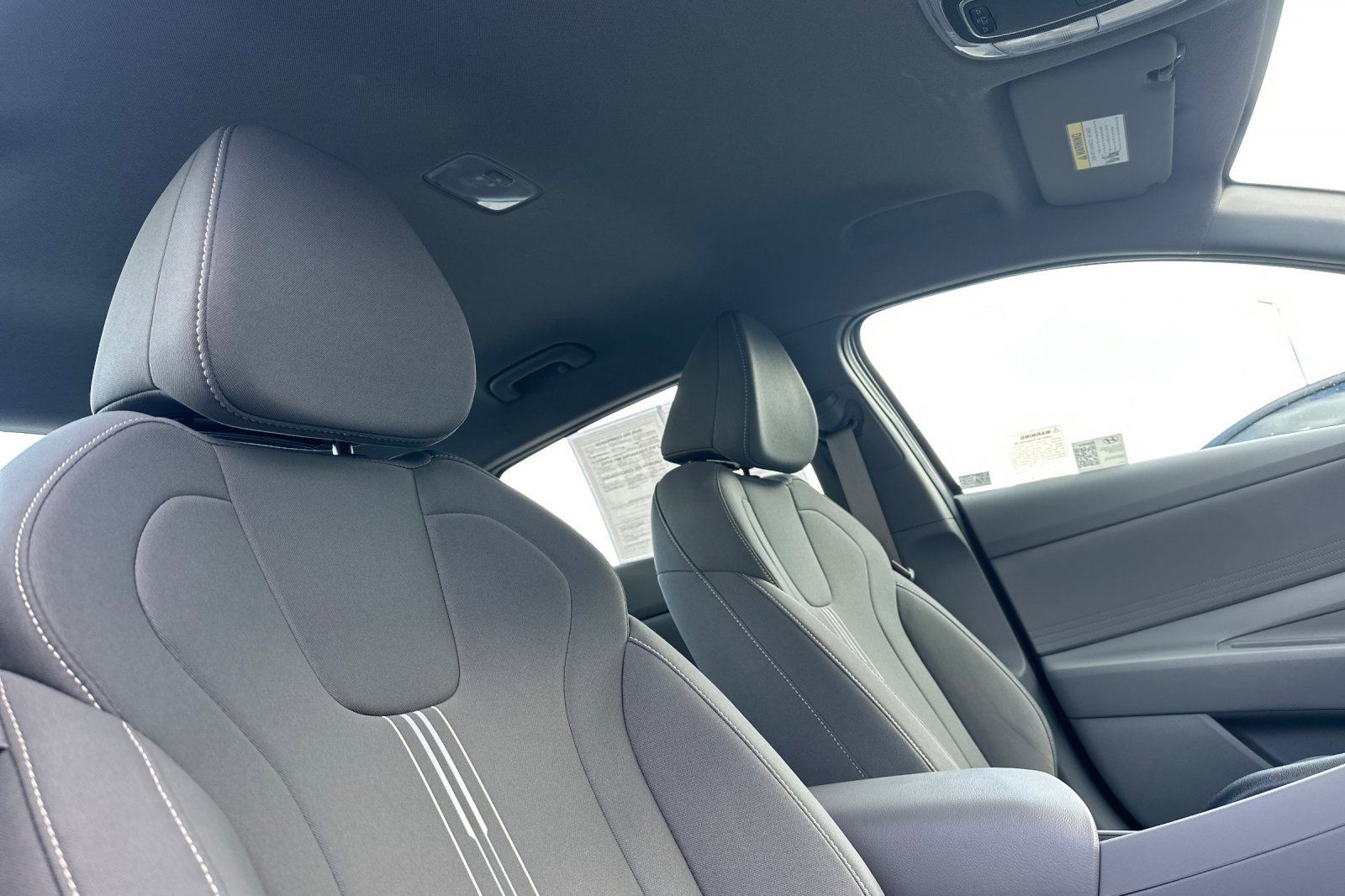 Used 2024 Hyundai Elantra SEL image 18