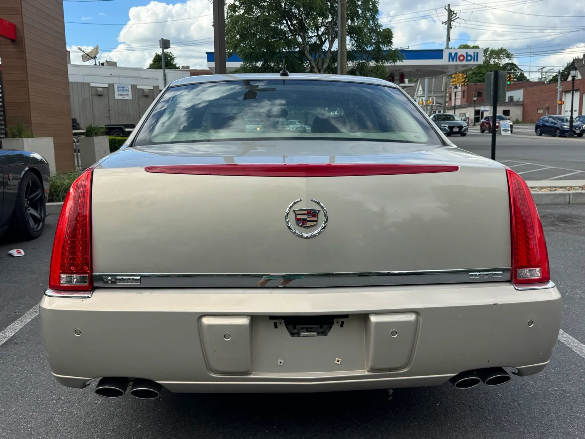 Used 2007 Cadillac DTS Luxury I FWD image 13