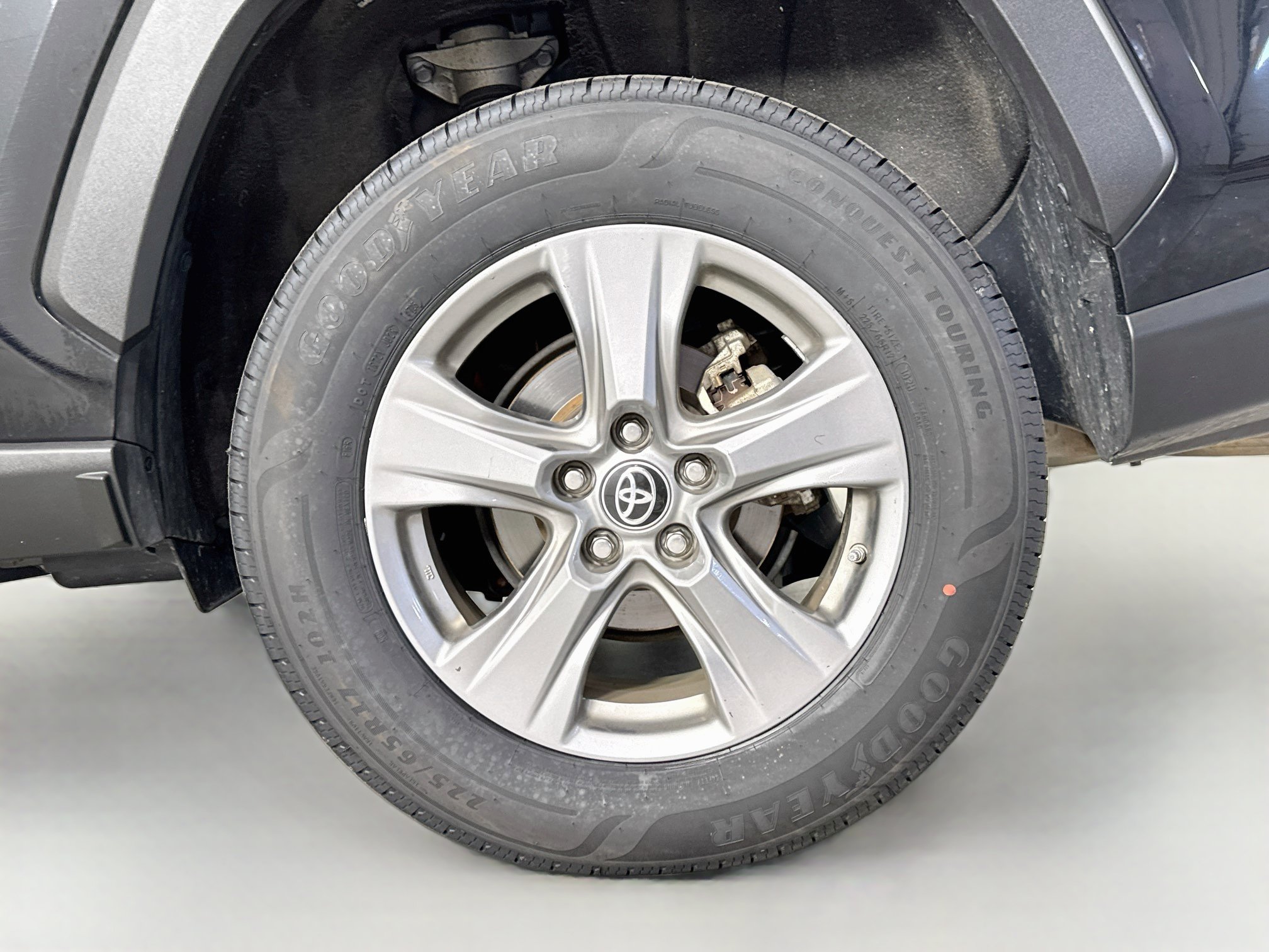 Certified 2023 Toyota RAV4 LE AWD/4WD image 30