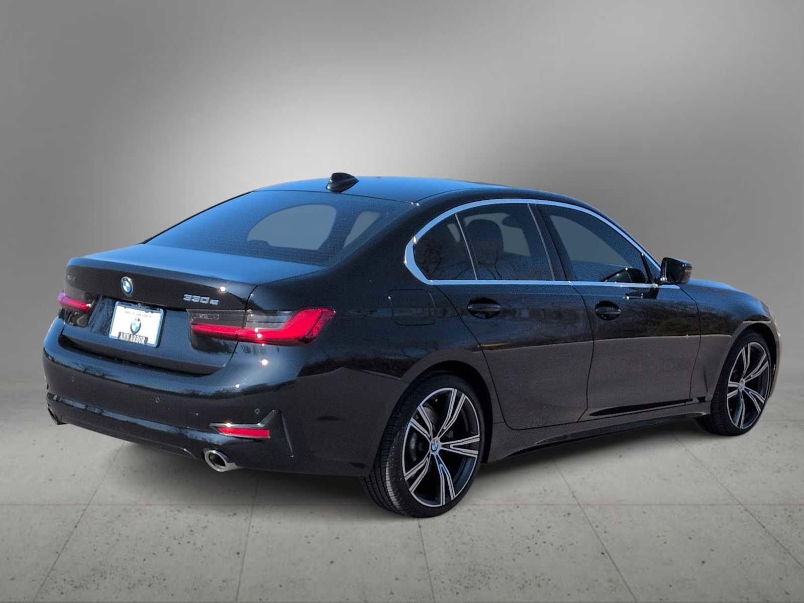 Used 2021 BMW 330e xDrive w/ Premium Package AWD/4WD image 8