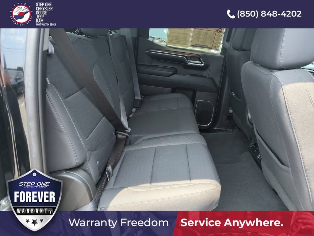 Used 2023 Chevrolet Silverado 1500 LT AWD/4WD image 29