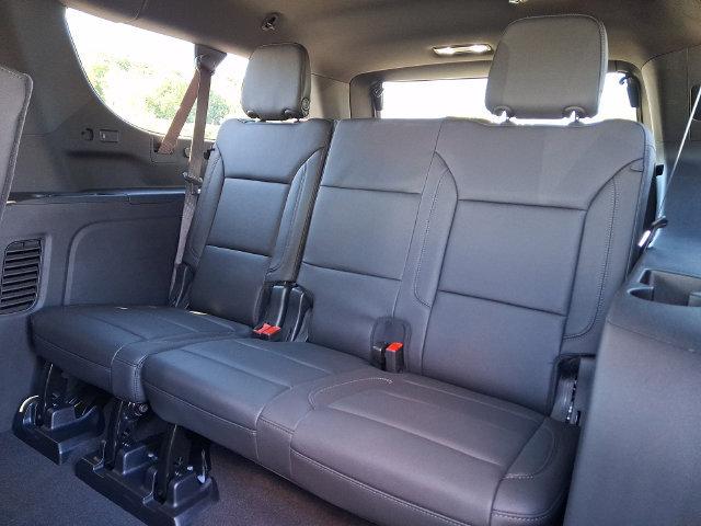 Used 2025 Chevrolet Suburban LT w/ Comfort Package AWD/4WD image 21