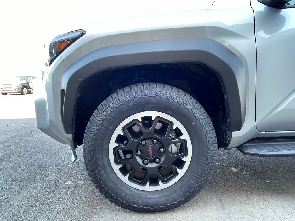 Used 2025 Toyota 4Runner TRD Off-Road Premium w/ Tow Technology Package AWD/4WD image 35