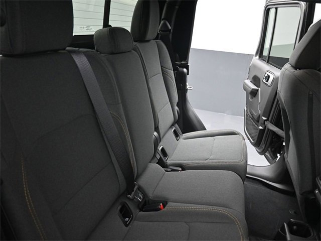 New 2025 Jeep Gladiator Sport image 19