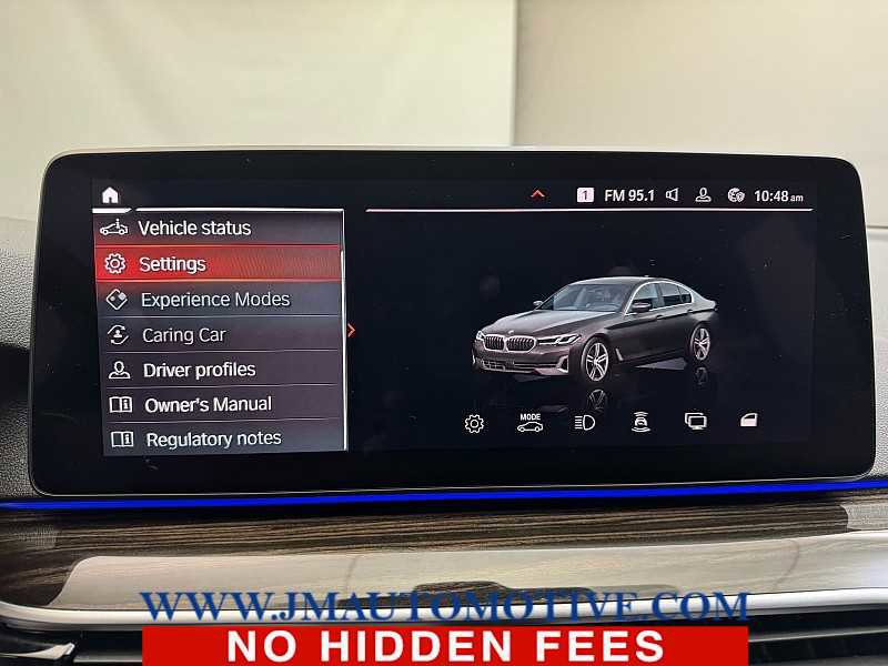 Used 2023 BMW 530i xDrive w/ Premium Package image 28