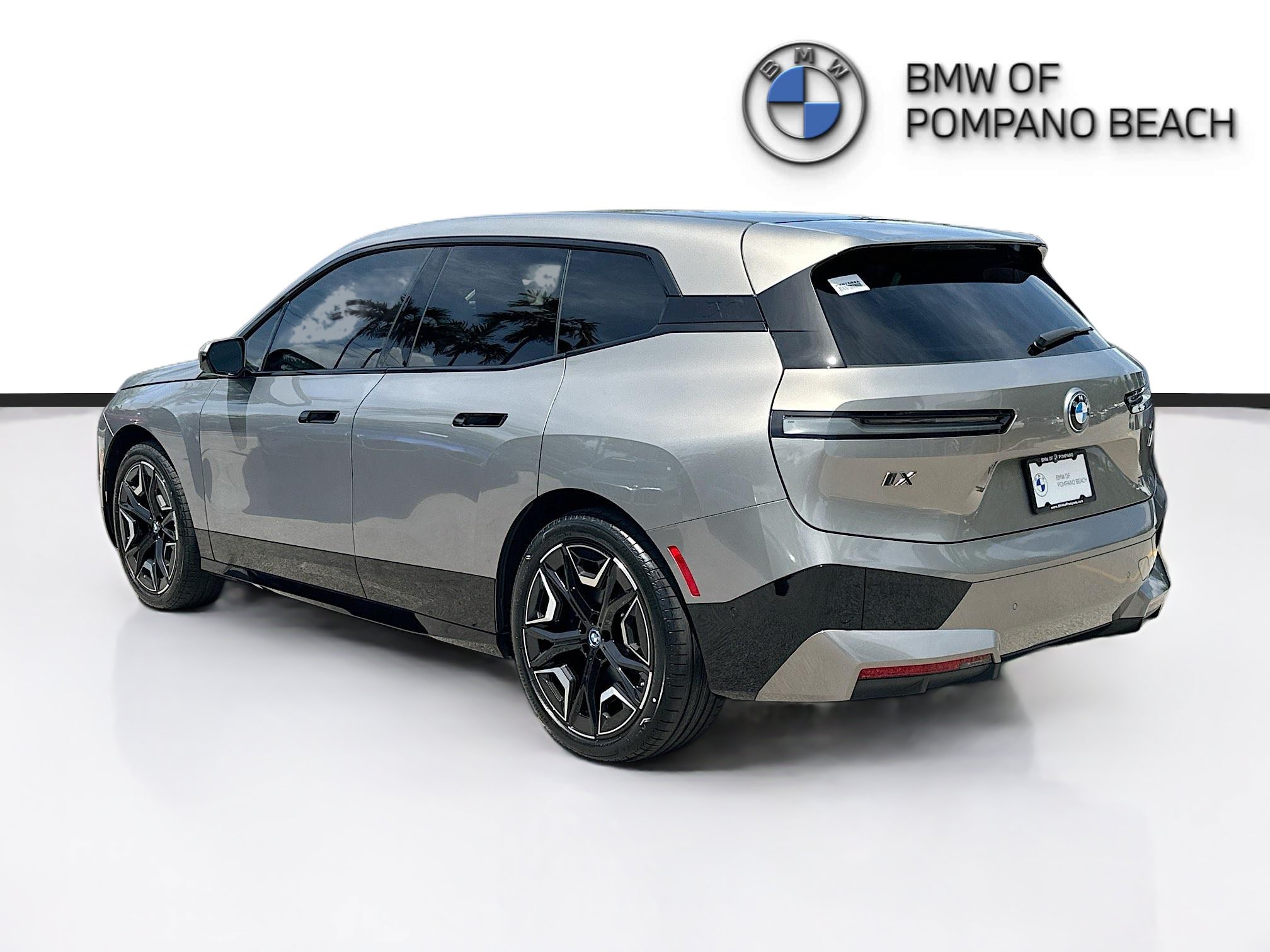 Used 2025 BMW iX M60 AWD/4WD image 5