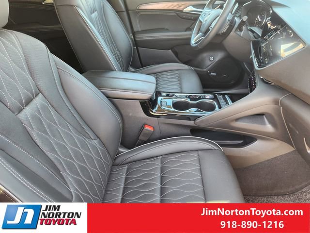 Used 2022 Buick Envision Avenir w/ Technology Package II image 15