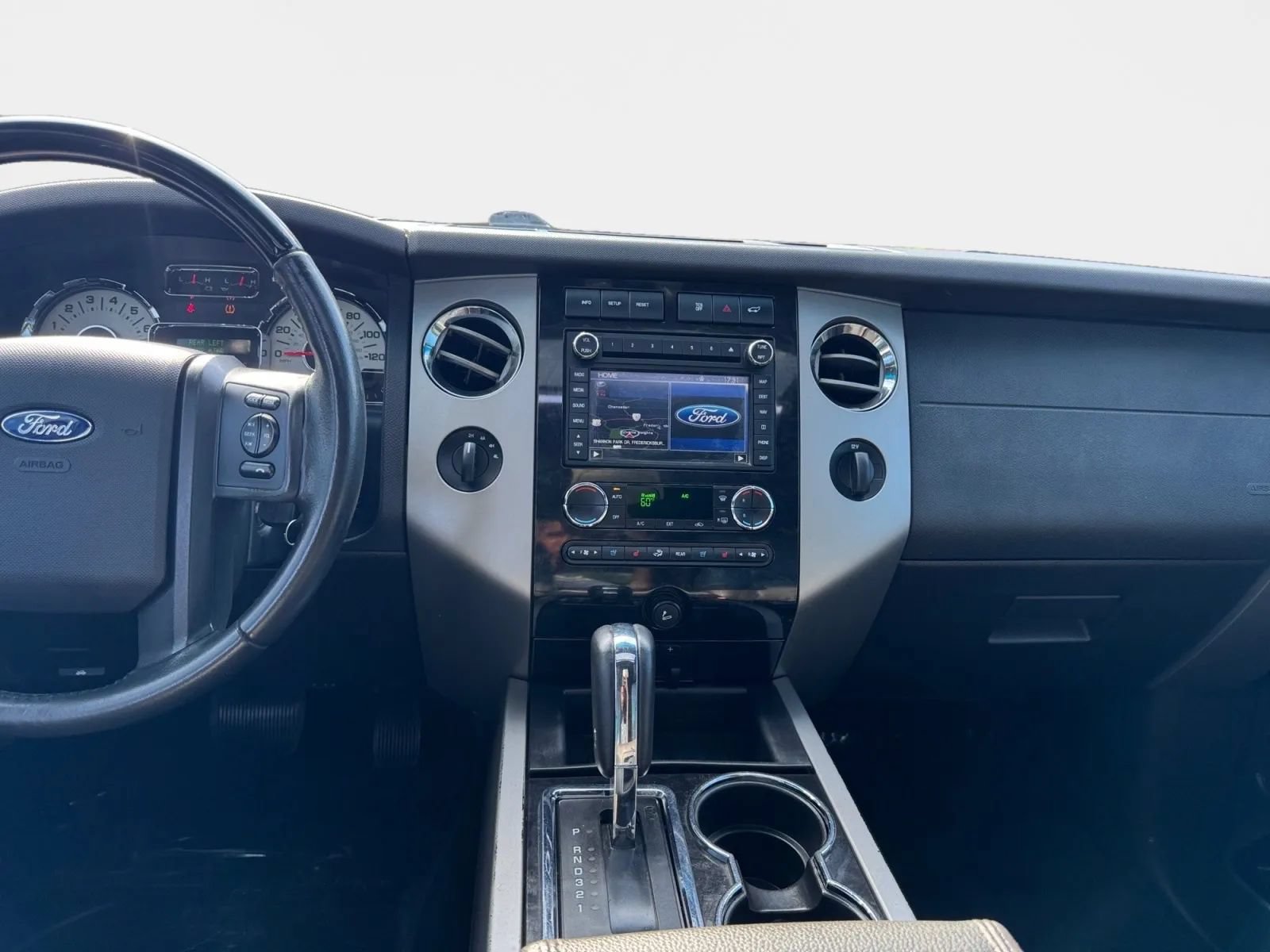 Used 2014 Ford Expedition Limited w/ Equipment Group 301A AWD/4WD image 14