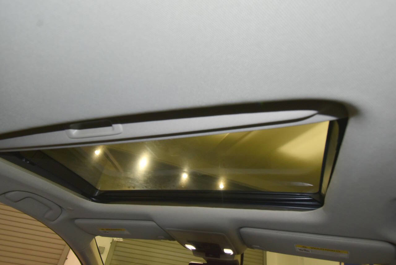 Used 2025 Honda Accord EX-L image 17