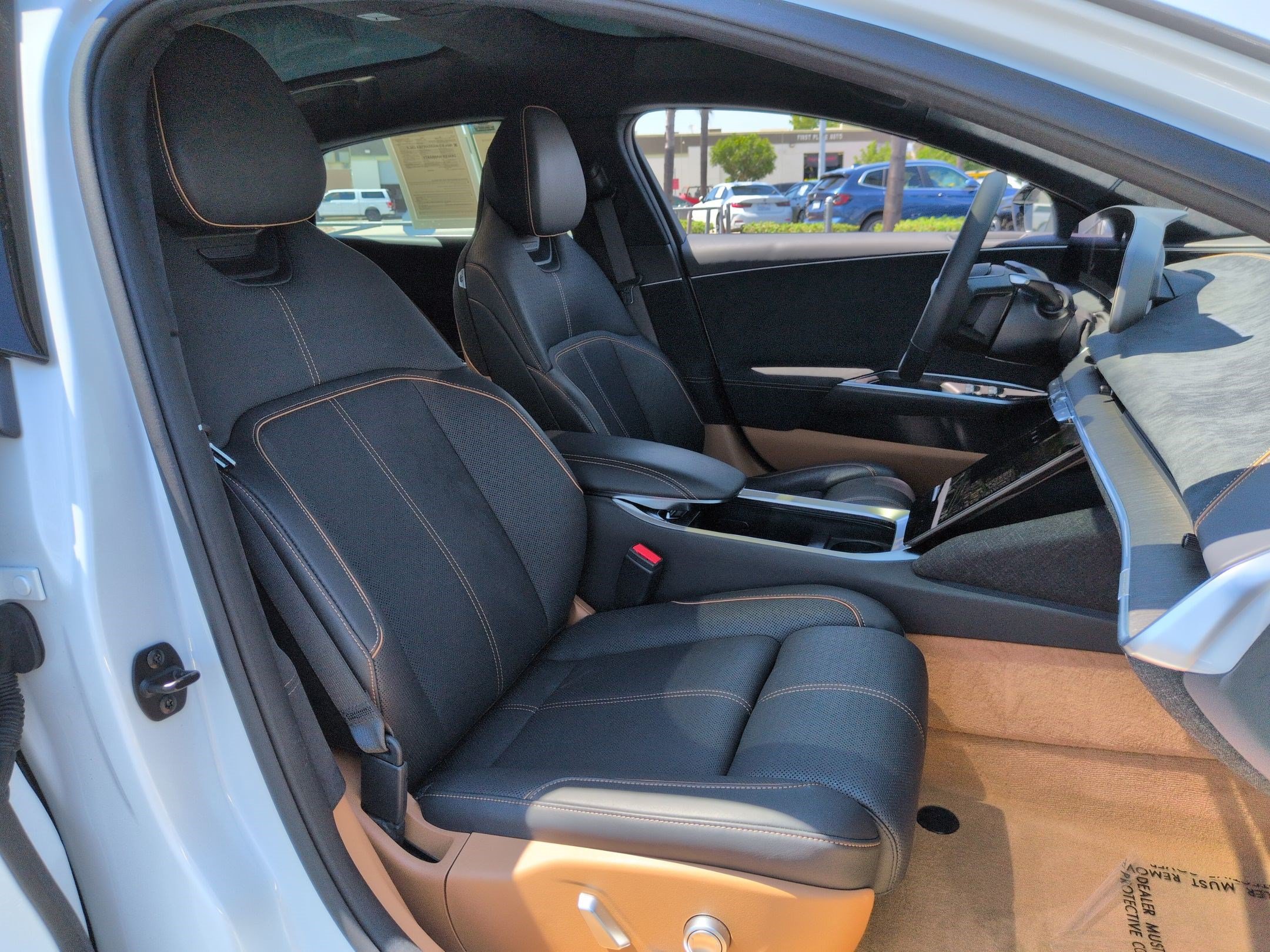Used 2024 Lucid Air Grand Touring AWD/4WD image 33