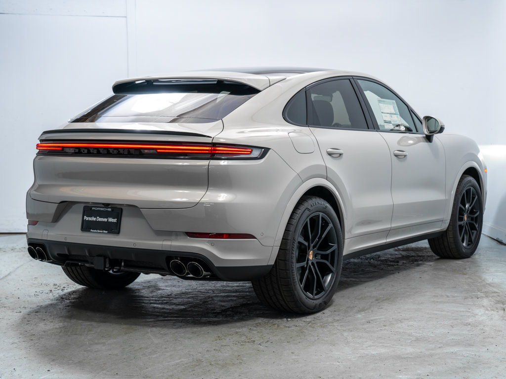 Used 2026 Porsche Cayenne Coupe AWD/4WD image 7