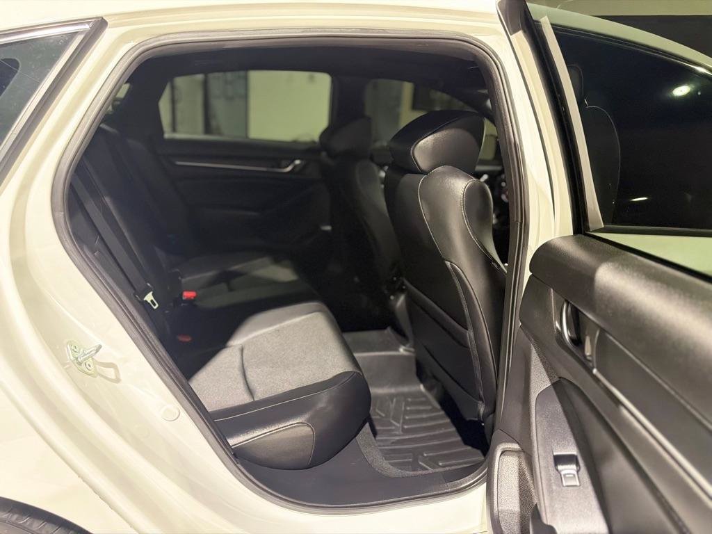 Used 2021 Honda Accord Sport image 12