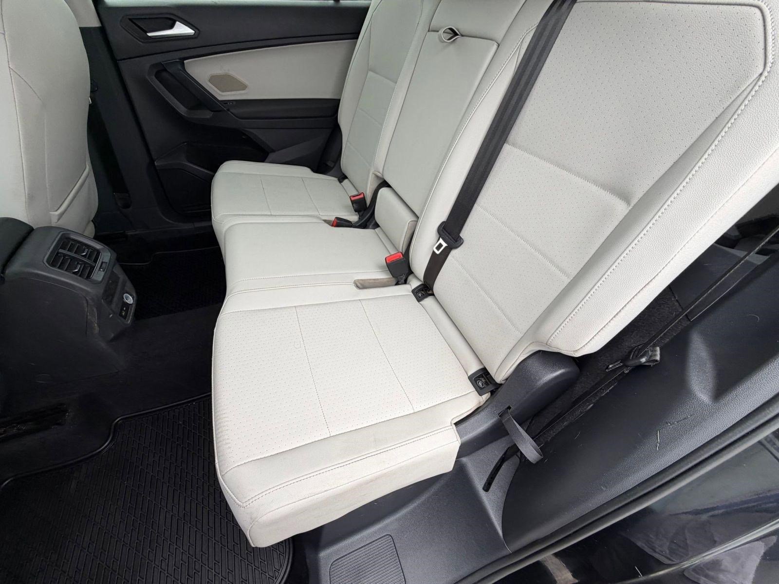Used 2019 Volkswagen Tiguan SE w/ Panoramic Sunroof Package FWD image 13