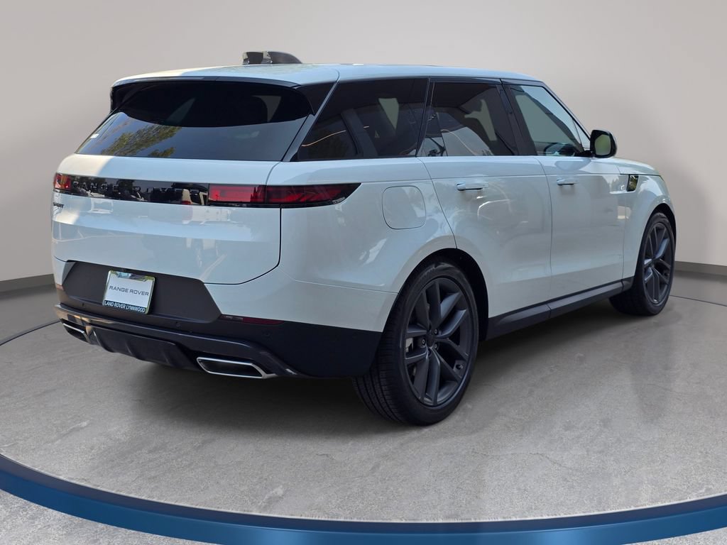 New 2026 Land Rover Range Rover Sport Dynamic SE AWD/4WD image 5