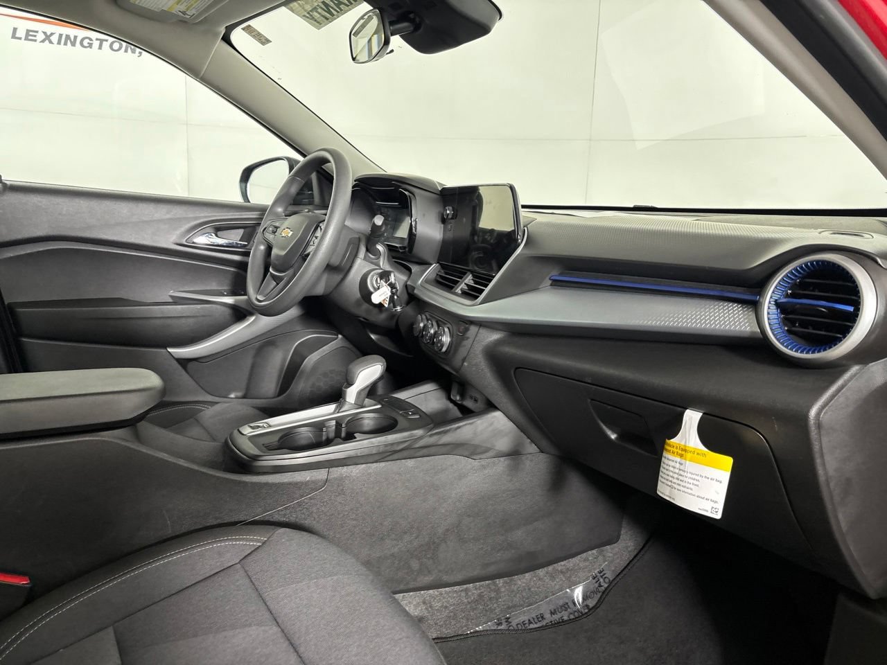 Used 2026 Chevrolet Trax LS FWD image 31