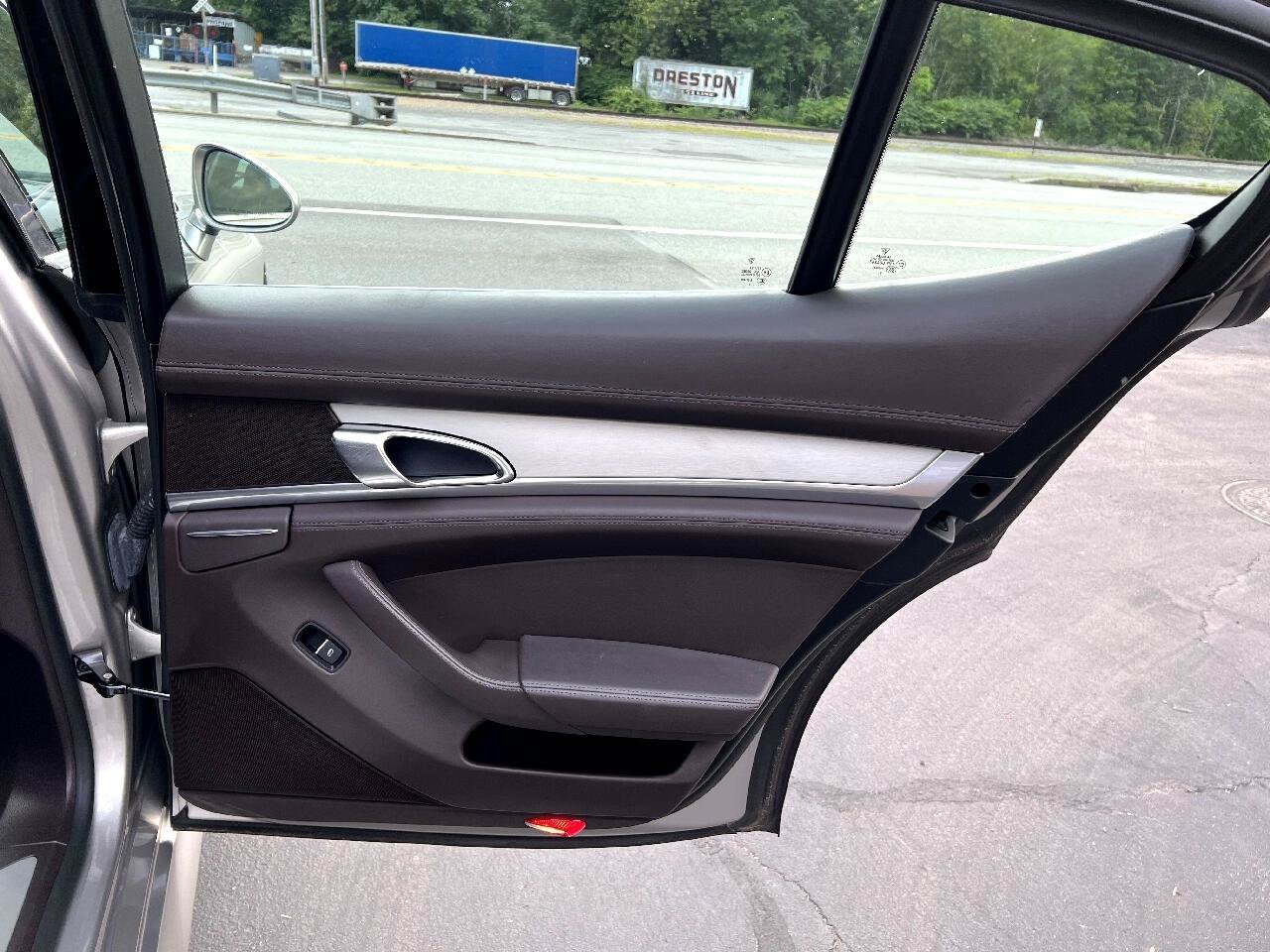 Used 2010 Porsche Panamera S RWD image 18