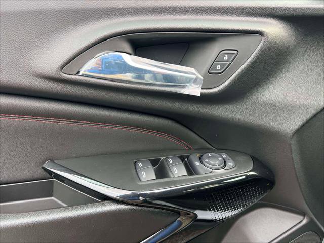 New 2026 Chevrolet Trax RS image 8