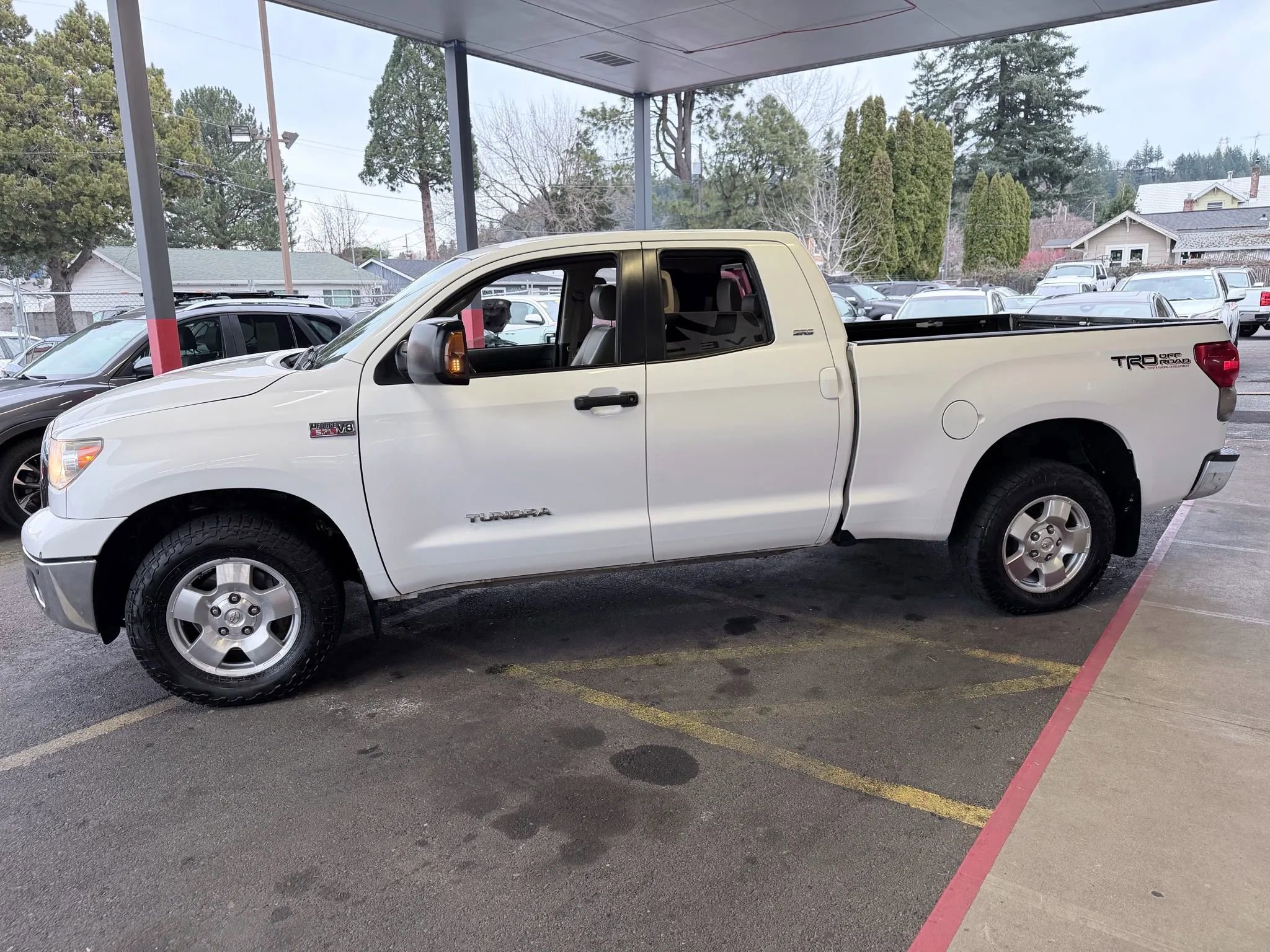 Used 2008 Toyota Tundra 4x4 Double Cab image 4