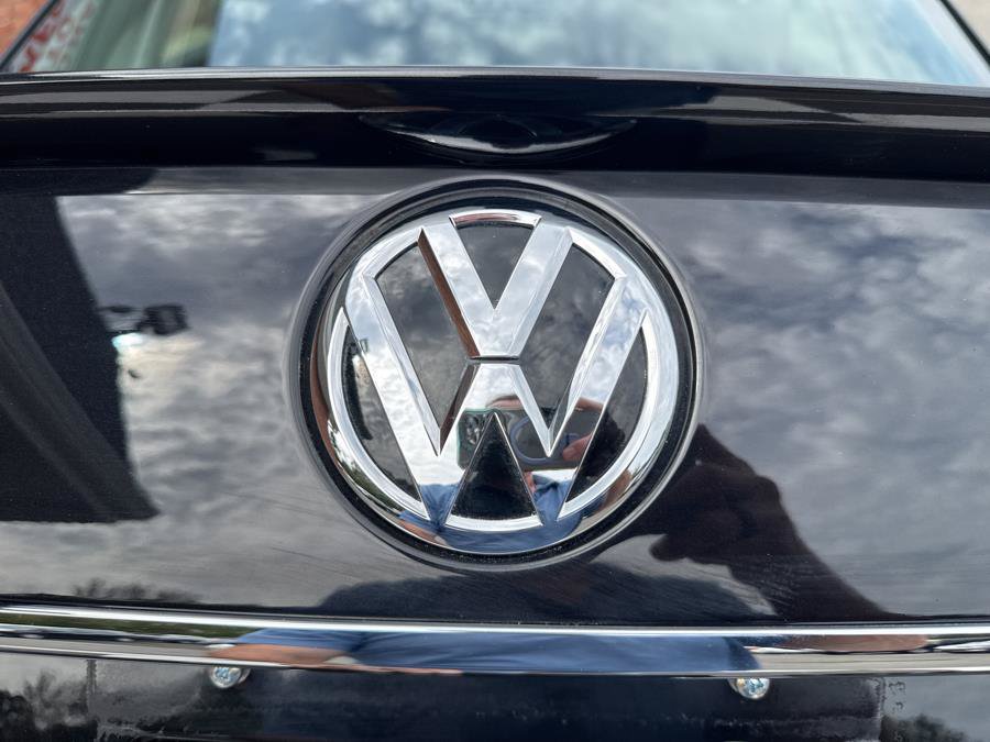 Used 2019 Volkswagen Passat 2.0T SE R-Line FWD image 40