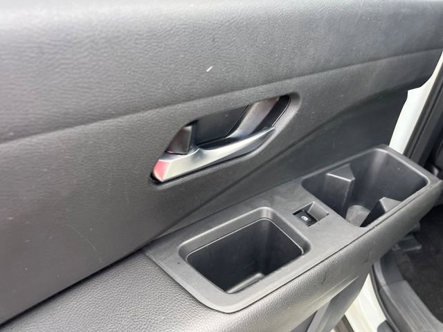 Used 2022 Nissan Pathfinder SV image 24