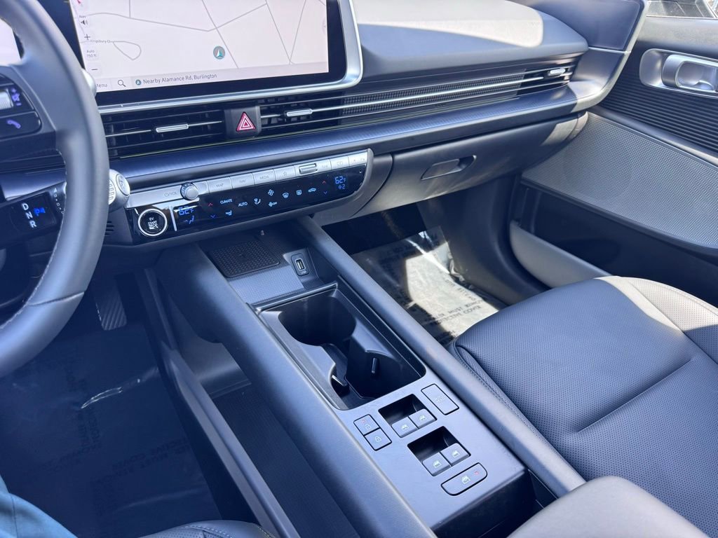 Used 2024 Hyundai Ioniq 6 SEL RWD image 33
