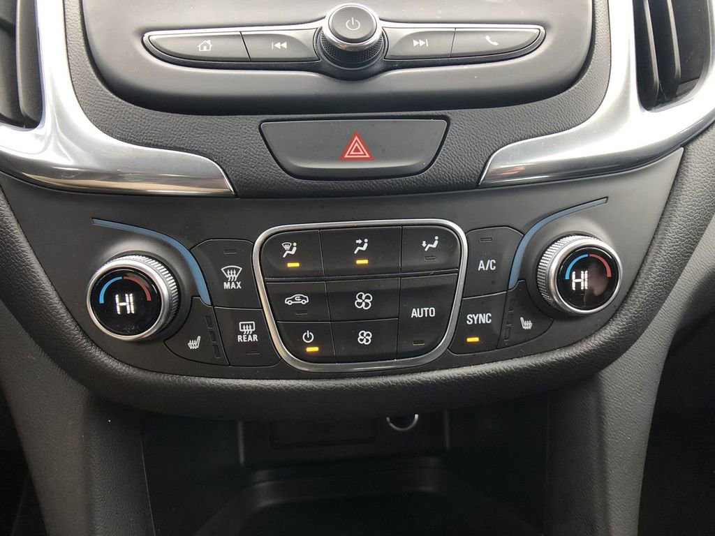 Used 2020 Chevrolet Equinox LT w/ Driver Convenience Package image 21