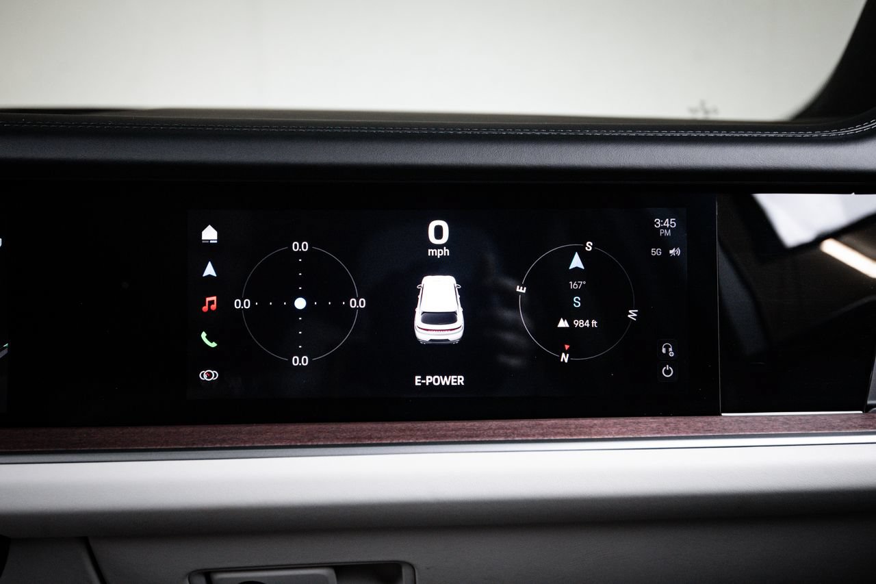 Certified 2026 Porsche Cayenne S AWD/4WD image 19