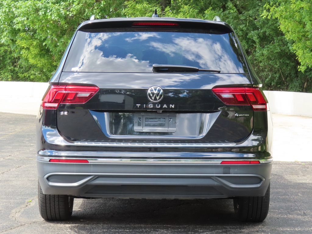 Used 2024 Volkswagen Tiguan SE AWD/4WD image 5