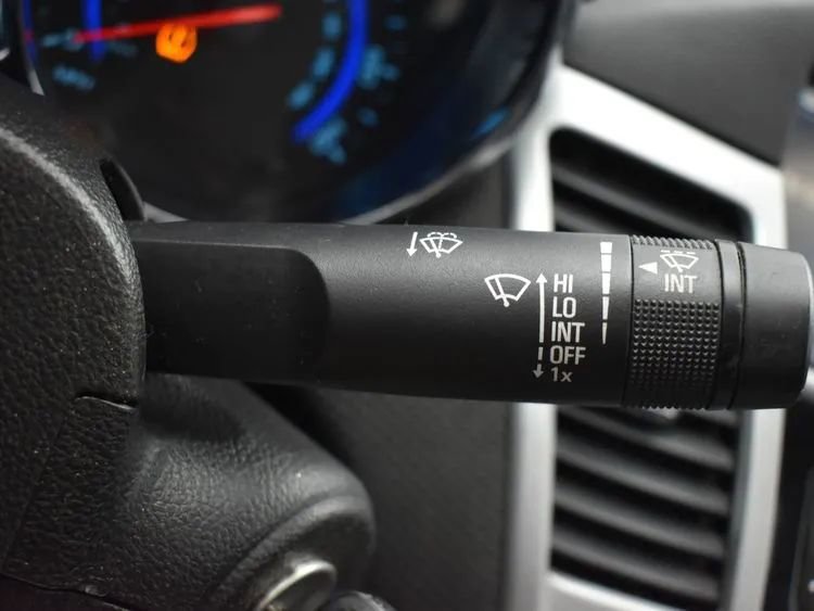 Used 2016 Chevrolet Cruze LT w/ Sun, Sound and Sport Package image 26