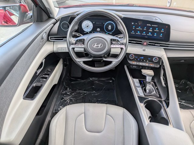 Used 2025 Hyundai Elantra Limited FWD image 13
