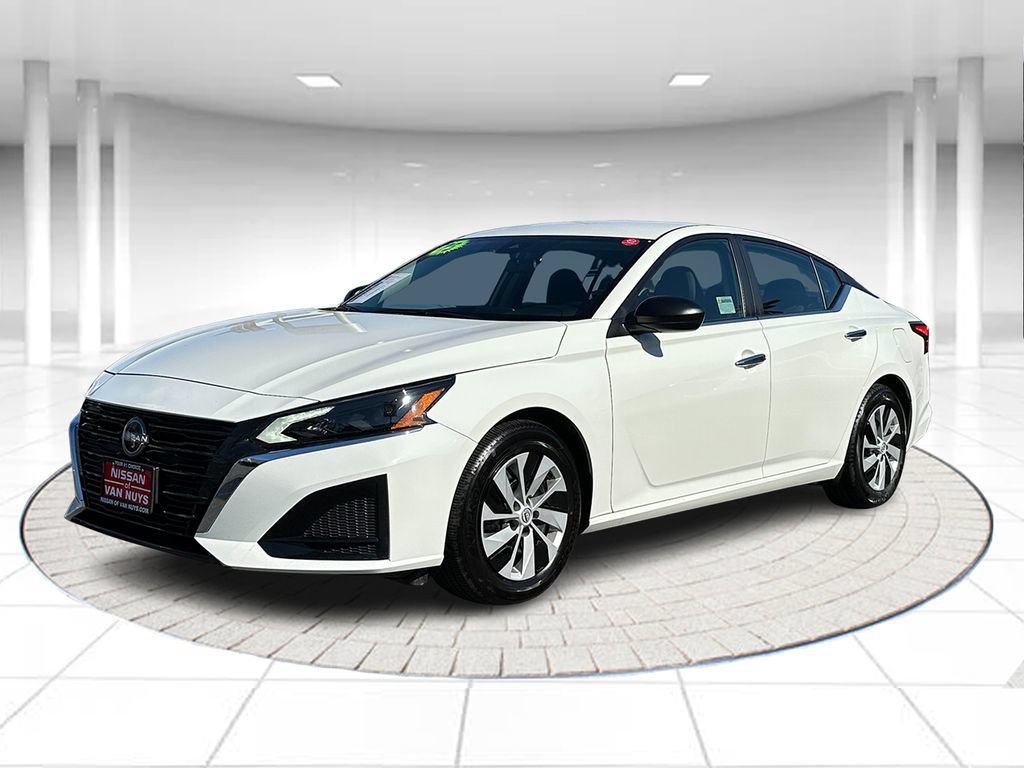 Used 2025 Nissan Altima 2.5 S FWD image 1